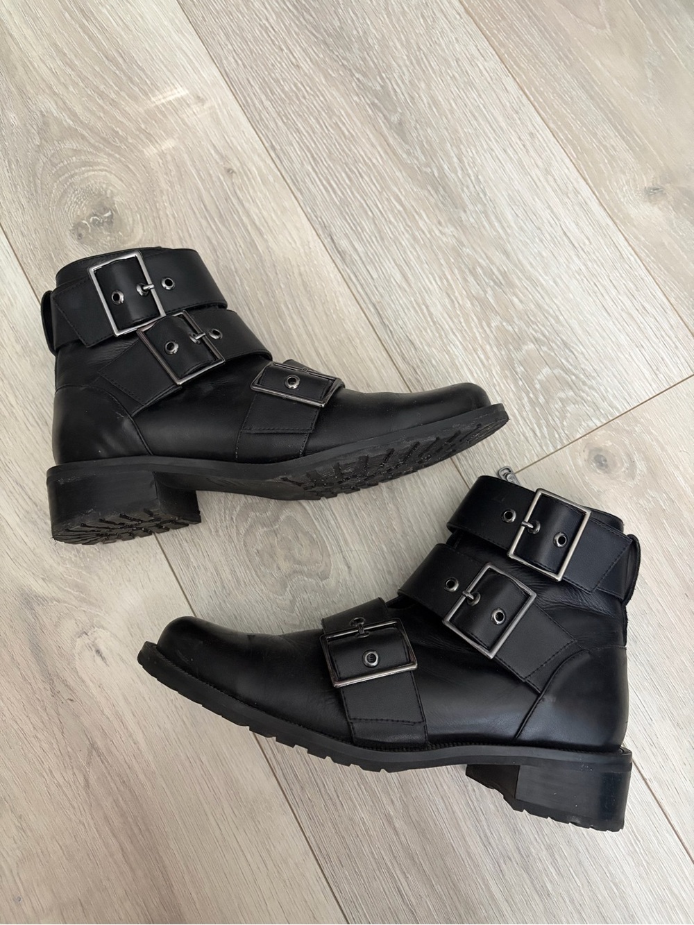 Blondo Waterproof Leather Buckle Boots 8.5